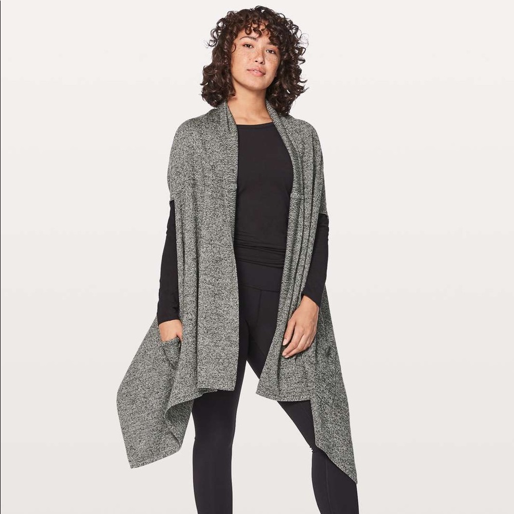 NWT Lululemon Live Freely Wrap - Gray Merino Wool